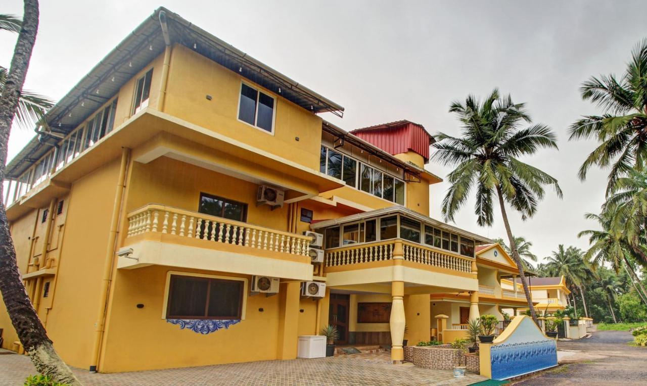 Treebo Majestic Palms, 2 Km From Colva Beach Benaulim Exteriör bild
